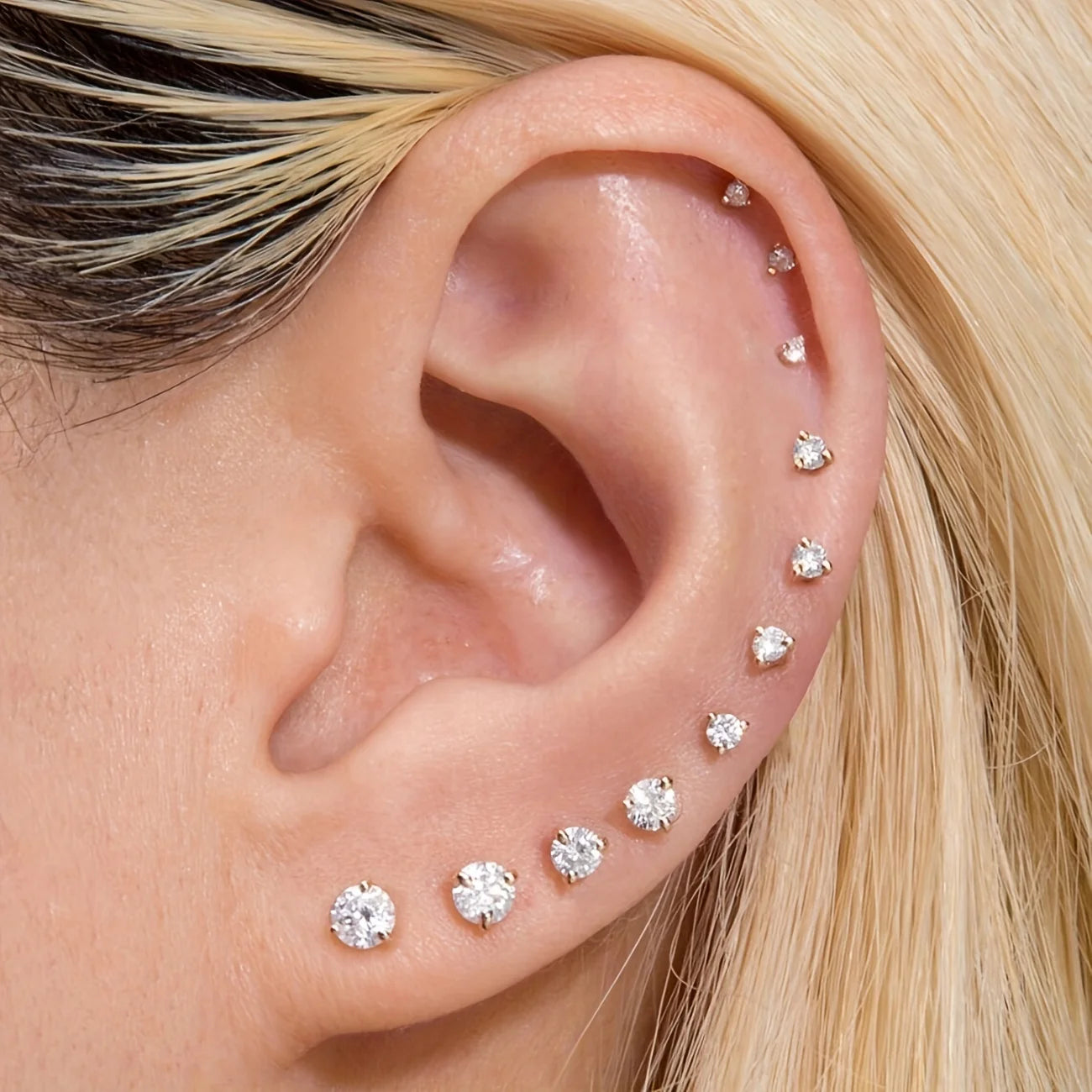 1 Paire de Boucles d’Oreilles Piercing en Acier Inoxydable avec Zircon Cubique Transparent – Clou Plat à Vis pour Tragus, Homme & Femme