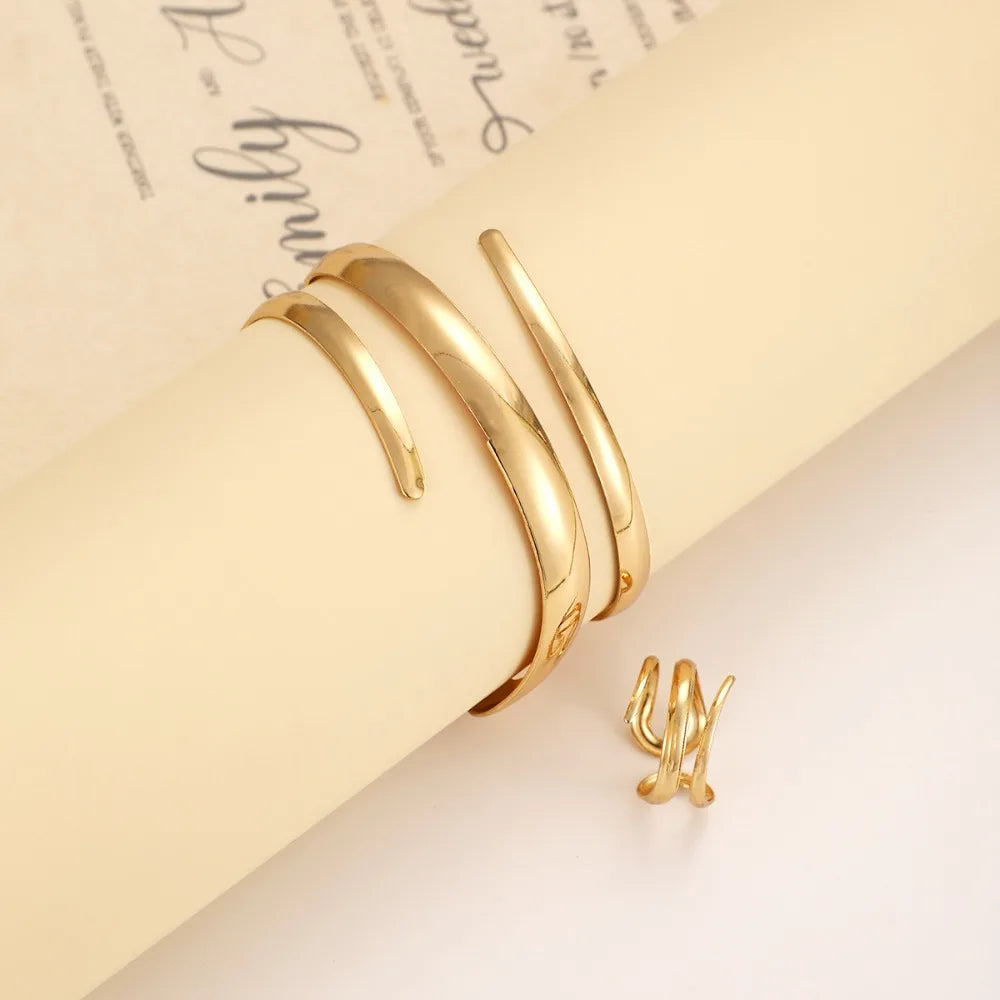 Ensemble Velora – Bracelet & Bague Dorés

Apportez une touche d’élégance à votre style avec cet ensemble composé d’un bracelet et d’une bague assortis. Son design géométrique moderne et sa finition dorée raffi